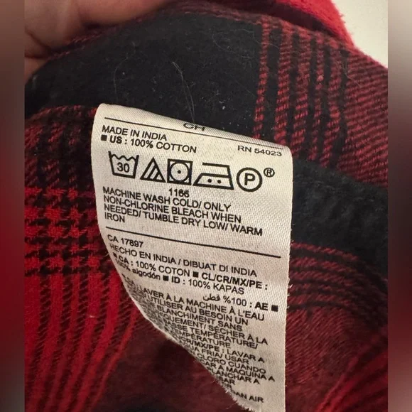 Old Navy Red and Black Plaid Flannel Shirt - Picture 3 of 3